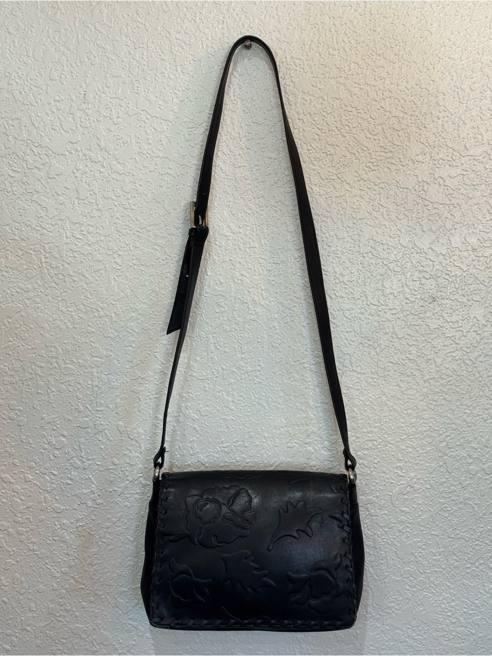 Vintage Cafe by Marlo Black Leather Floral Embossed Shoulder Bag Minimal Chic